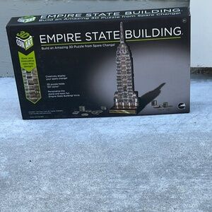 Empire State Building- 3D Coin Art Spare Change Puzzle- Holds 357 Coins (NIB)